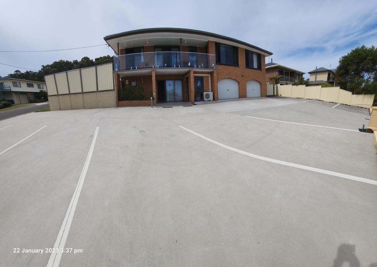 Traplins Accomodation レイクス・エントランス エクステリア 写真
